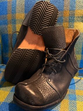 Cydwoq Handmade Helmet Black Leather Boots Size 41 Men’s 8 Women’s 9-91/2